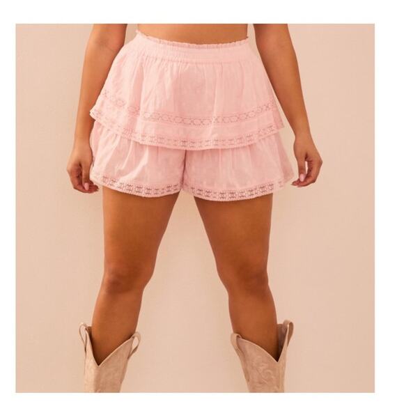 NEW Arula White Lace Shorts Plus Size 1X NWT Boho Indie Winslow - Picture 1 of 8